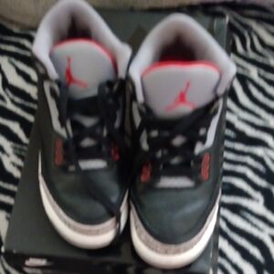 Jordan Kids Black and Red Sneakers